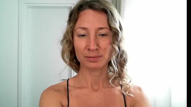 Snapshot of Paevoa chatting on March 2026 09:58:02 AM Paevoa online show from March 2026 09:58:02 AM