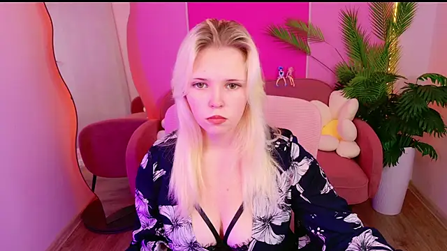 EmillyRogers online show from October 2025 05:49:02 AM