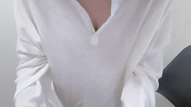 Snapshot of Queen_ww chatting on October 2025 05:42:02 AM Queen ww online show from October 2025 05:42:02 AM