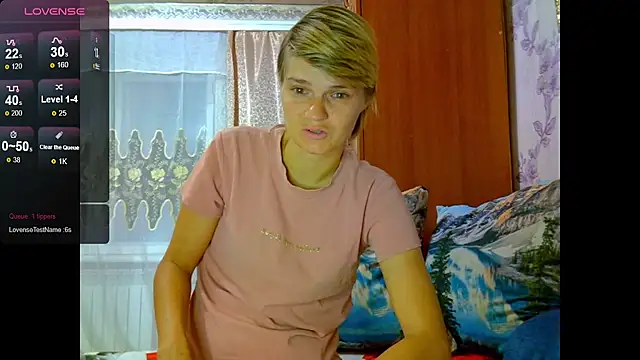 Snapshot of SaraSnow_ chatting on September 2025 06:11:02 PM SaraSnow online show from September 2025 06:11:02 PM