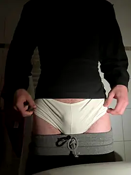 Snapshot of Jamilo_young chatting on September 2025 10:26:01 PM Jamilo young online show from September 2025 10:26:01 PM