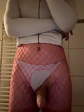 Snapshot of Jamilo_young chatting on October 2025 02:34:01 PM Jamilo young online show from October 2025 02:34:01 PM