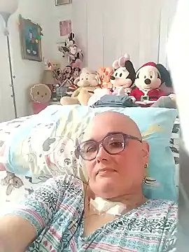 Snapshot of Yarry40 chatting on January 2026 04:22:01 PM Yarry40 online show from January 2026 04:22:01 PM