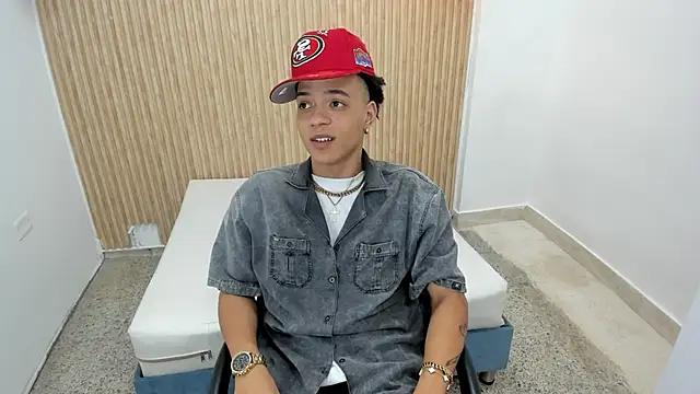 Snapshot of MARSHALL_SPENCER chatting on October 2025 01:02:02 PM MARSHALL SPENCER online show from October 2025 01:02:02 PM