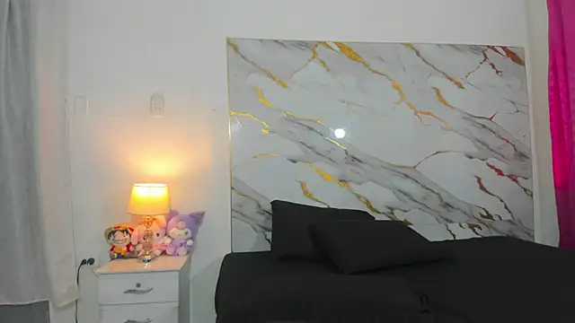 johan miller0 online show from October 2025 07:37:01 PM