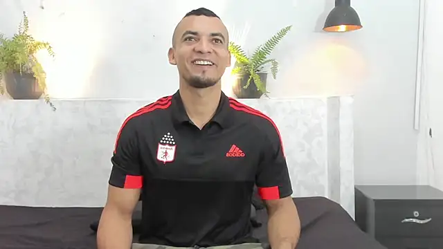 johan miller0 online show from November 2025 05:06:01 AM