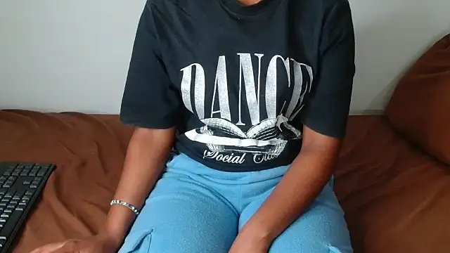 AshleyT255 online show from September 2025 06:46:01 PM