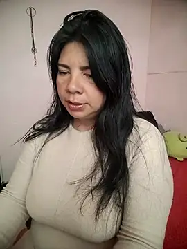 kinky momm online show from May 2026 04:44:02 PM