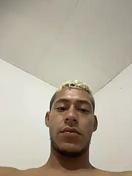 Boy hot- online show from April 2026 10:09:02 AM