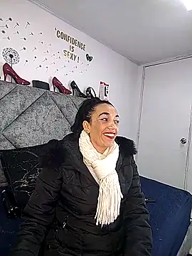 Shantey Laurent online show from February 2026 01:16:01 PM