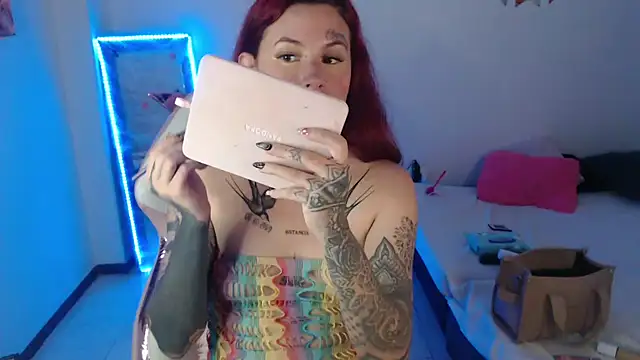 Snapshot of Maddy_Vicius19 chatting on October 2025 08:52:01 PM Maddy Vicius19 online show from October 2025 08:52:01 PM