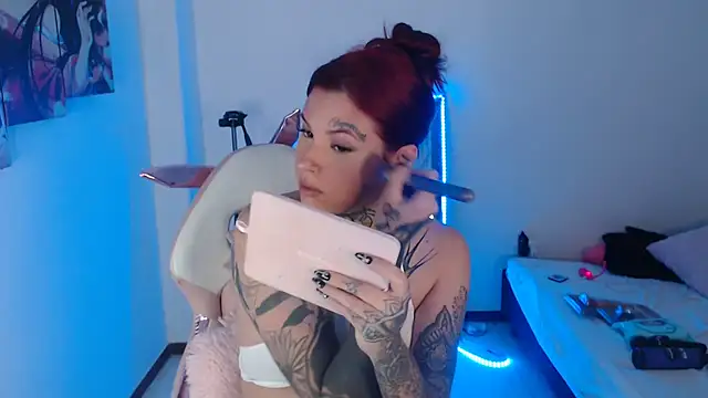 Snapshot of Maddy_Vicius19 chatting on November 2025 09:36:01 PM Maddy Vicius19 online show from November 2025 09:36:01 PM