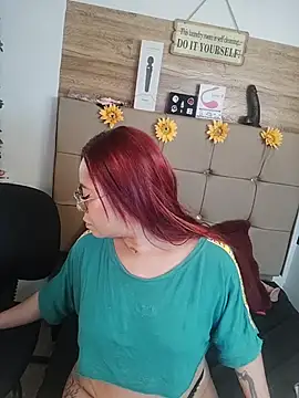 MIA  SPENCER online show from November 2025 09:47:01 PM