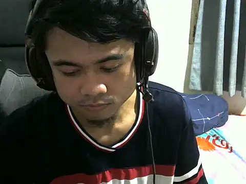 Kim0002 online show from September 2025 10:31:01 PM