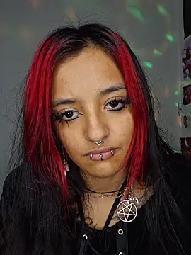 carolinerue online show from April 2026 07:53:01 AM