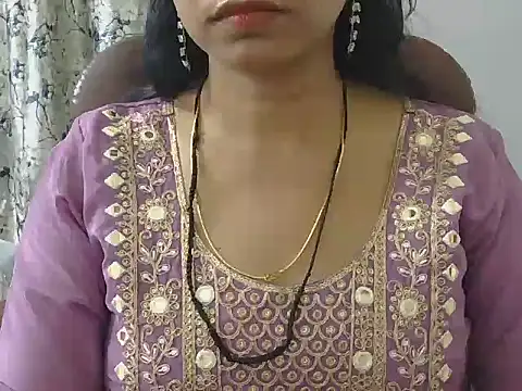 MISS SOMIYA online show from April 2026 04:23:01 PM