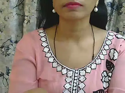 Snapshot of MISS_SOMIYA chatting on August 2026 03:27:02 PM MISS SOMIYA online show from August 2026 03:27:02 PM