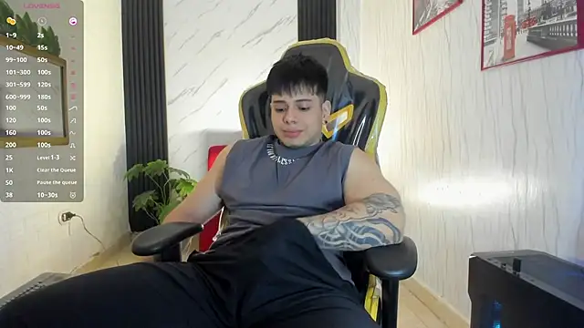 Snapshot of xKevyn chatting on November 2025 12:37:02 PM xKevyn online show from November 2025 12:37:02 PM