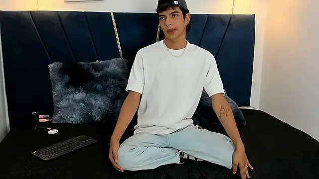 Snapshot of maicol_cum23 chatting on September 2025 01:33:01 PM maicol cum23 online show from September 2025 01:33:01 PM