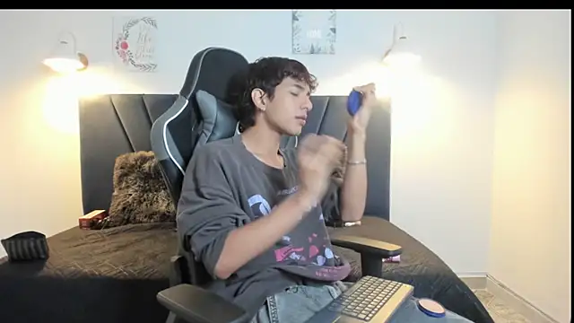 Snapshot of maicol_cum23 chatting on September 2025 03:34:01 PM maicol cum23 online show from September 2025 03:34:01 PM