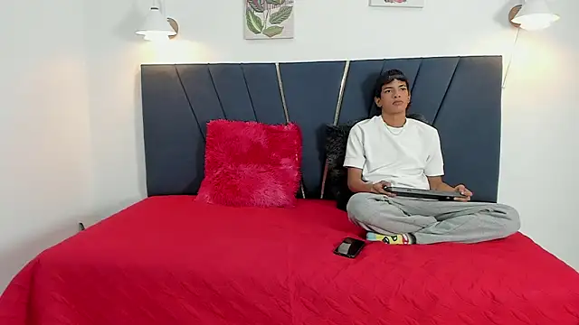 Snapshot of maicol_cum23 chatting on September 2025 01:02:01 PM maicol cum23 online show from September 2025 01:02:01 PM