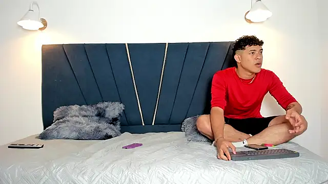 Snapshot of maicol_cum23 chatting on November 2025 01:28:01 AM maicol cum23 online show from November 2025 01:28:01 AM