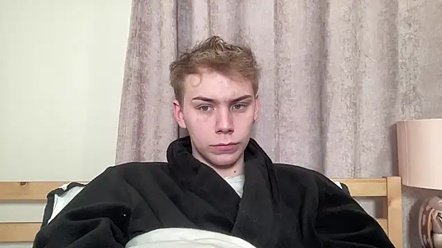 scottishtwink01 online show from November 2025 02:02:02 AM