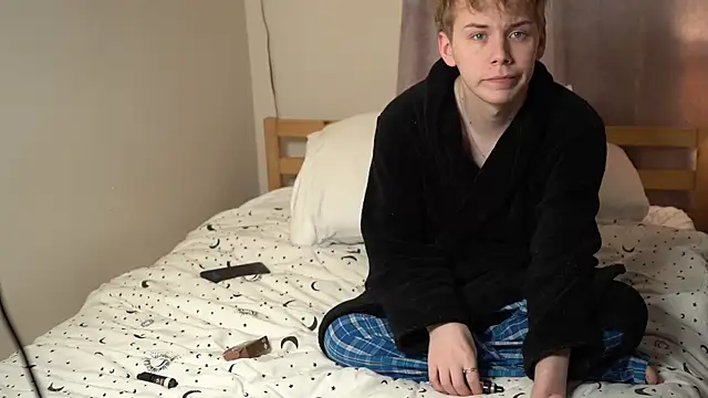 scottishtwink01 online show from November 2025 07:23:01 PM