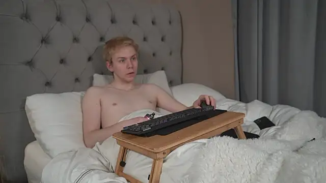 scottishtwink01 online show from March 2026 02:17:02 AM