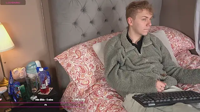 scottishtwink01 online show from June 2026 10:40:02 PM