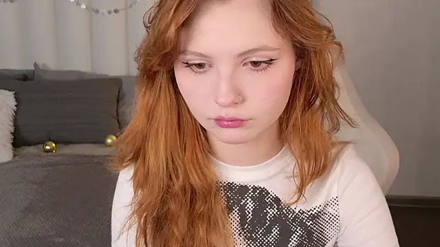 Snapshot of AlisHanson chatting on December 2025 08:07:02 AM AlisHanson online show from December 2025 08:07:02 AM