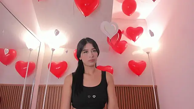 nicol giraldoo online show from February 2026 03:47:02 AM