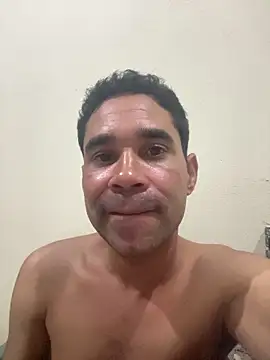 Snapshot of Reisy_HC chatting on October 2025 03:13:02 AM Reisy HC online show from October 2025 03:13:02 AM