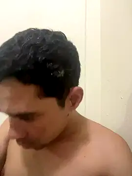 Snapshot of Reisy_HC chatting on October 2025 02:41:02 AM Reisy HC online show from October 2025 02:41:02 AM