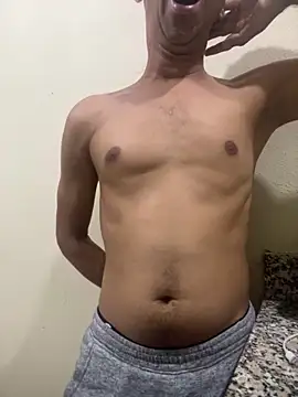 Snapshot of Reisy_HC chatting on October 2025 02:01:02 AM Reisy HC online show from October 2025 02:01:02 AM