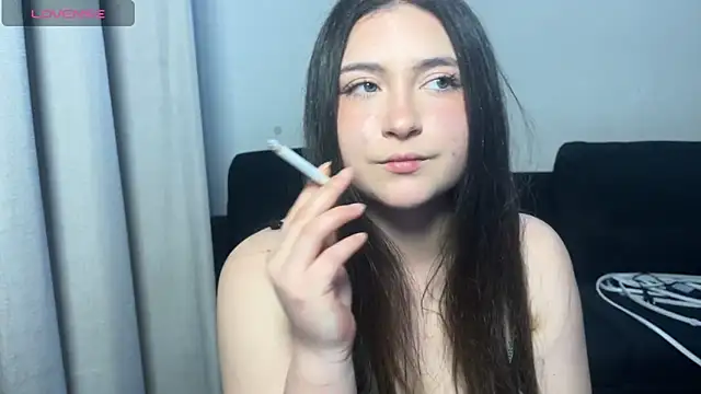 Snapshot of valentinauwu chatting on November 2025 02:34:01 AM valentinauwu online show from November 2025 02:34:01 AM