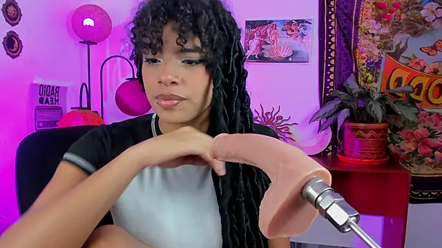 Snapshot of Raven_luv chatting on March 2026 03:46:02 AM Raven luv online show from March 2026 03:46:02 AM