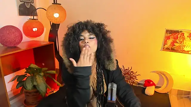 Raven luv online show from May 2026 04:43:02 AM