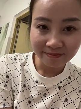 Snapshot of wly2028 chatting on September 2025 04:44:02 PM wly2028 online show from September 2025 04:44:02 PM