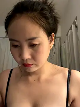 Snapshot of wly2028 chatting on October 2025 12:06:01 PM wly2028 online show from October 2025 12:06:01 PM