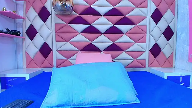 abbyrouss  online show from September 2025 03:09:02 AM