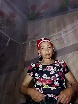 Snapshot of -Xuka-200 chatting on September 2025 12:05:01 PM -Xuka-200 online show from September 2025 12:05:01 PM