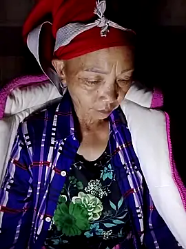 Snapshot of -Xuka-200 chatting on November 2025 11:04:02 PM -Xuka-200 online show from November 2025 11:04:02 PM