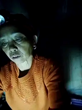 Snapshot of -Xuka-200 chatting on November 2025 11:11:01 AM -Xuka-200 online show from November 2025 11:11:01 AM