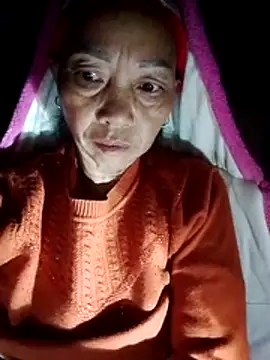 Snapshot of -Xuka-200 chatting on November 2025 09:26:01 PM -Xuka-200 online show from November 2025 09:26:01 PM