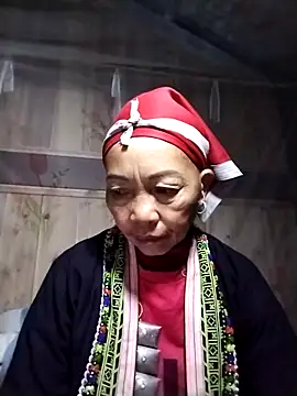 Snapshot of -Xuka-200 chatting on December 2025 11:31:01 PM -Xuka-200 online show from December 2025 11:31:01 PM