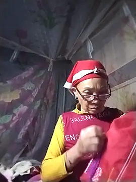 -Xuka-200 online show from December 2025 01:19:01 PM