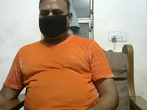 Snapshot of Famit025 chatting on September 2025 06:08:02 PM Famit025 online show from September 2025 06:08:02 PM