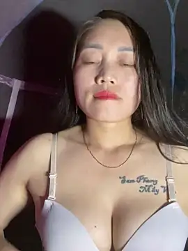 chipp-bong online show from November 2025 12:48:01 PM