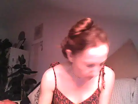 Snapshot of Valessya chatting on June 2026 07:38:02 PM Valessya online show from June 2026 07:38:02 PM